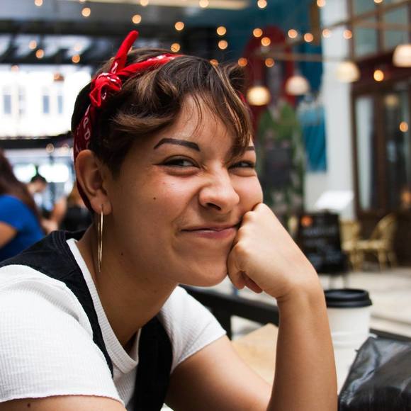 Meet your Posher, Celine - Picture 1 of 1